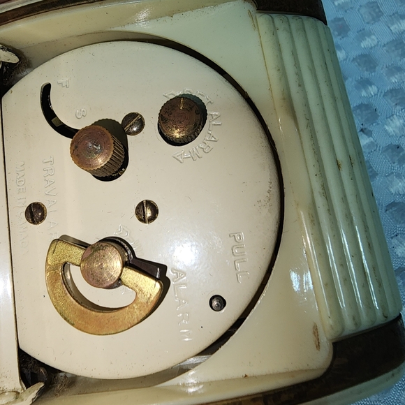 WESTCLOX EUC VINTAGE 1950's MARILYN MONROE BAKELITE TRAVEL ALARM CLOCK - Picture 4 of 8